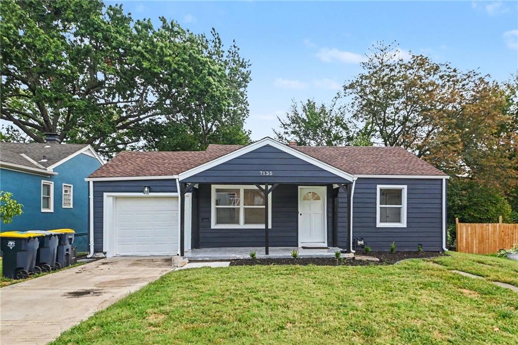 Listing Photo MLS #HMS2641142
