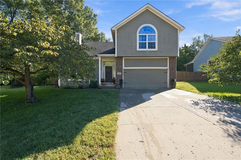 Listing Photo MLS #HMS2641182