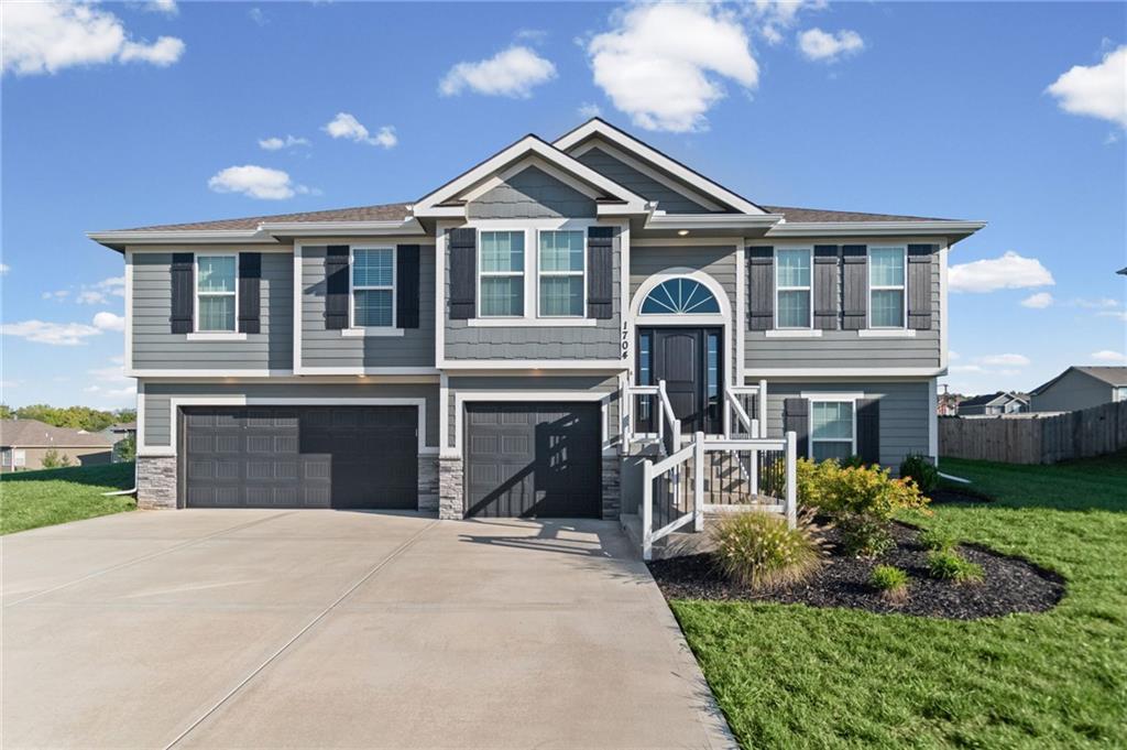 Listing Photo MLS #HMS2641319