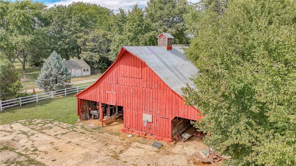 Listing Photo MLS #HMS2641398