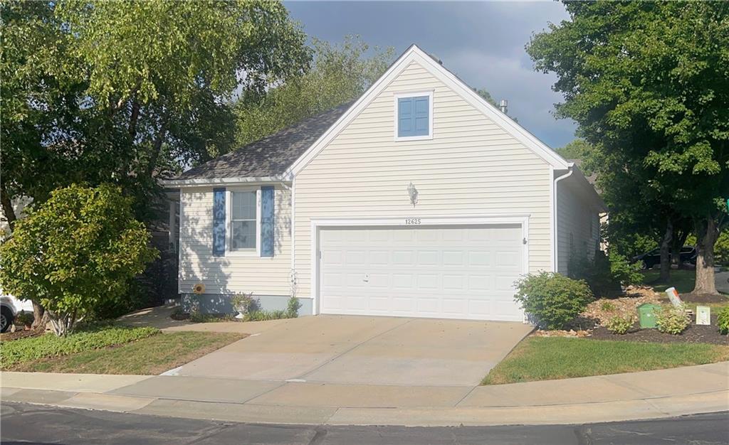 Listing Photo MLS #HMS2641557