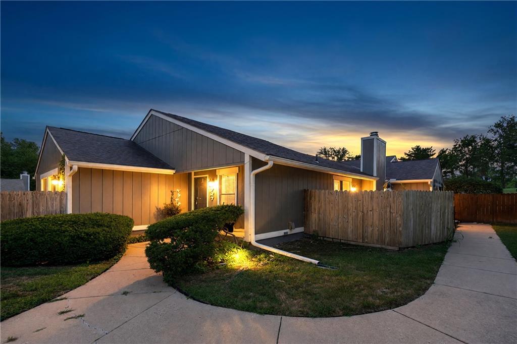 Listing Photo MLS #HMS2641759
