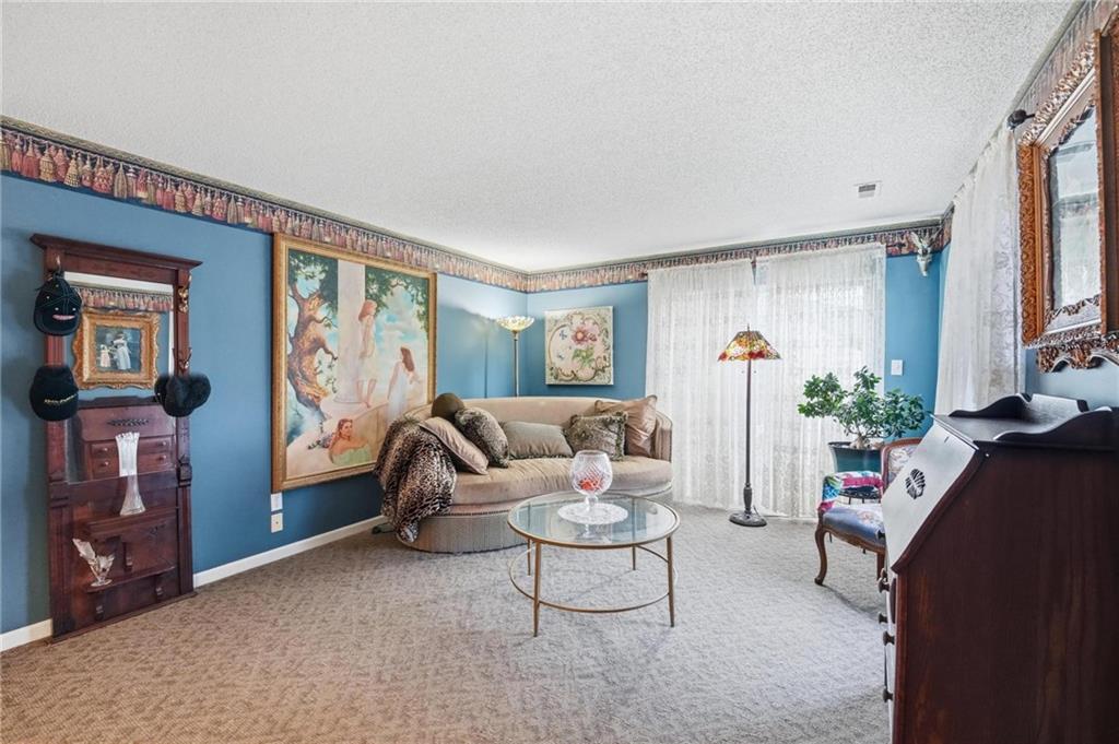Listing Photo MLS #HMS2641818