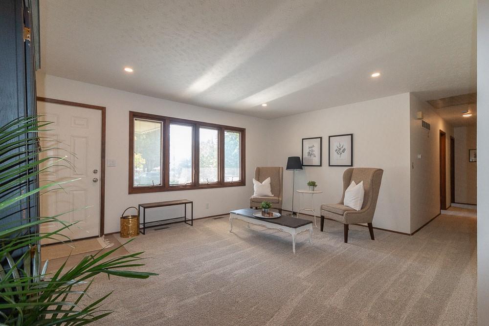 Listing Photo MLS #HMS2641882
