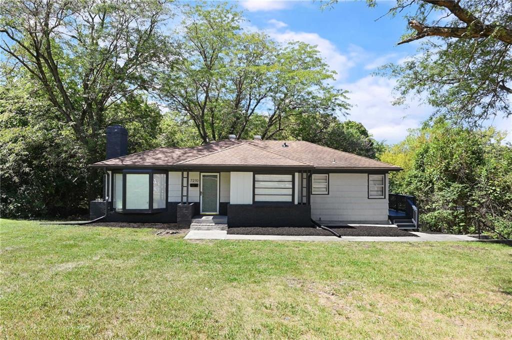 Listing Photo MLS #HMS2641914