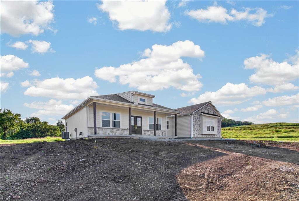 Listing Photo MLS #HMS2641915