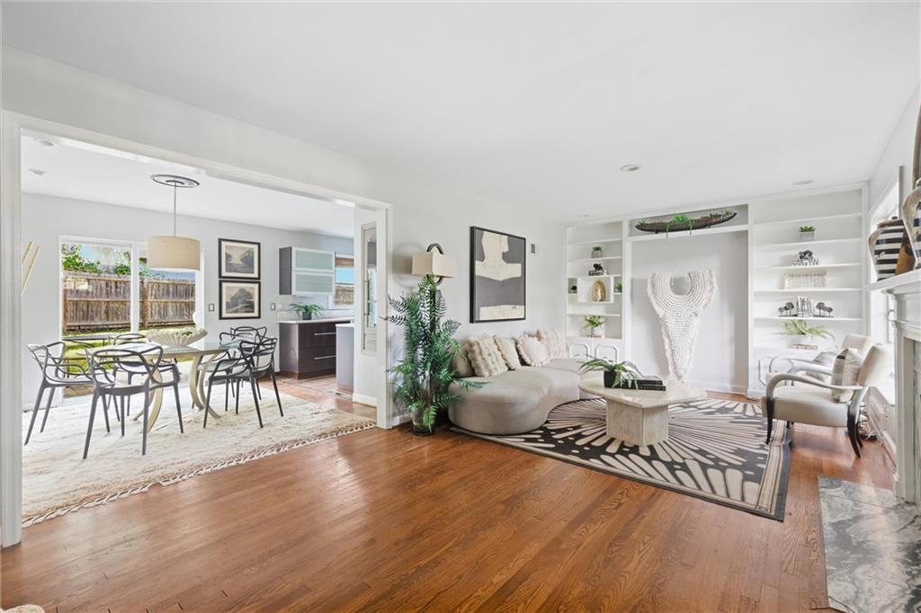 Listing Photo MLS #HMS2641921