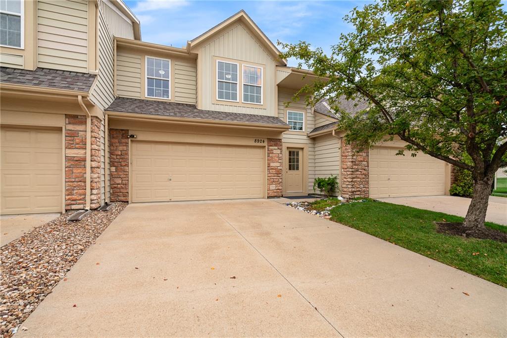 Listing Photo MLS #HMS2642713