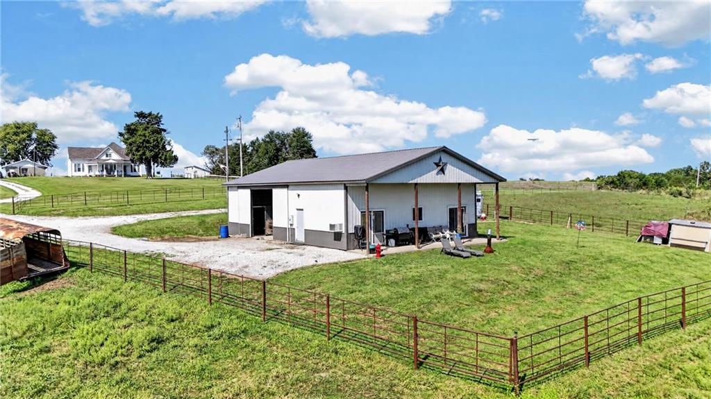 Listing Photo MLS #HMS2643006