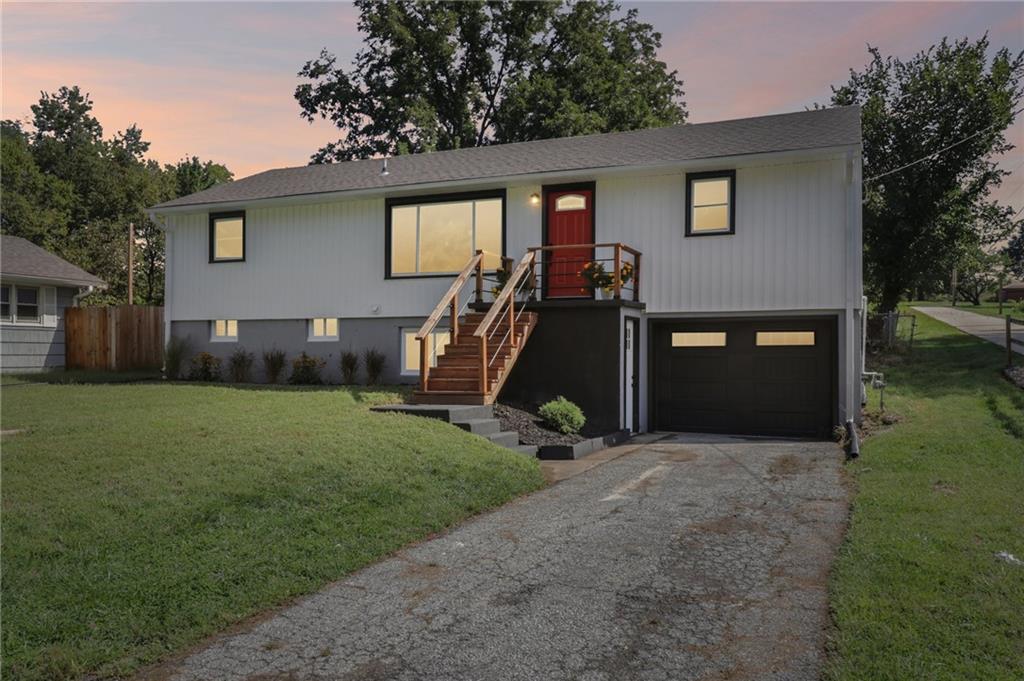 Listing Photo MLS #HMS2643092