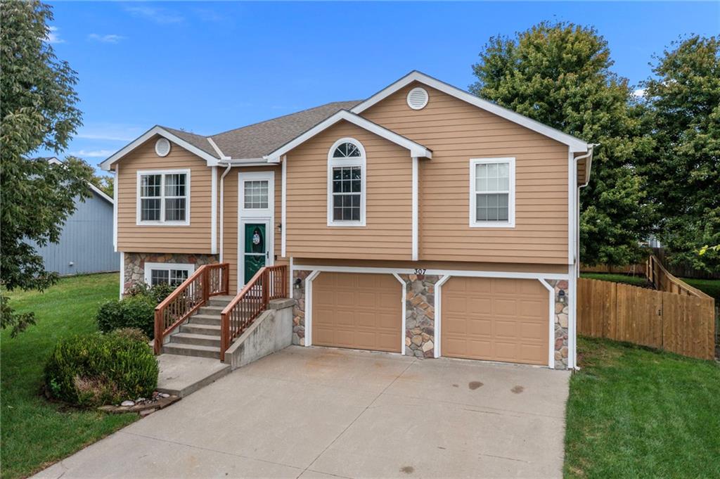 Listing Photo MLS #HMS2643317