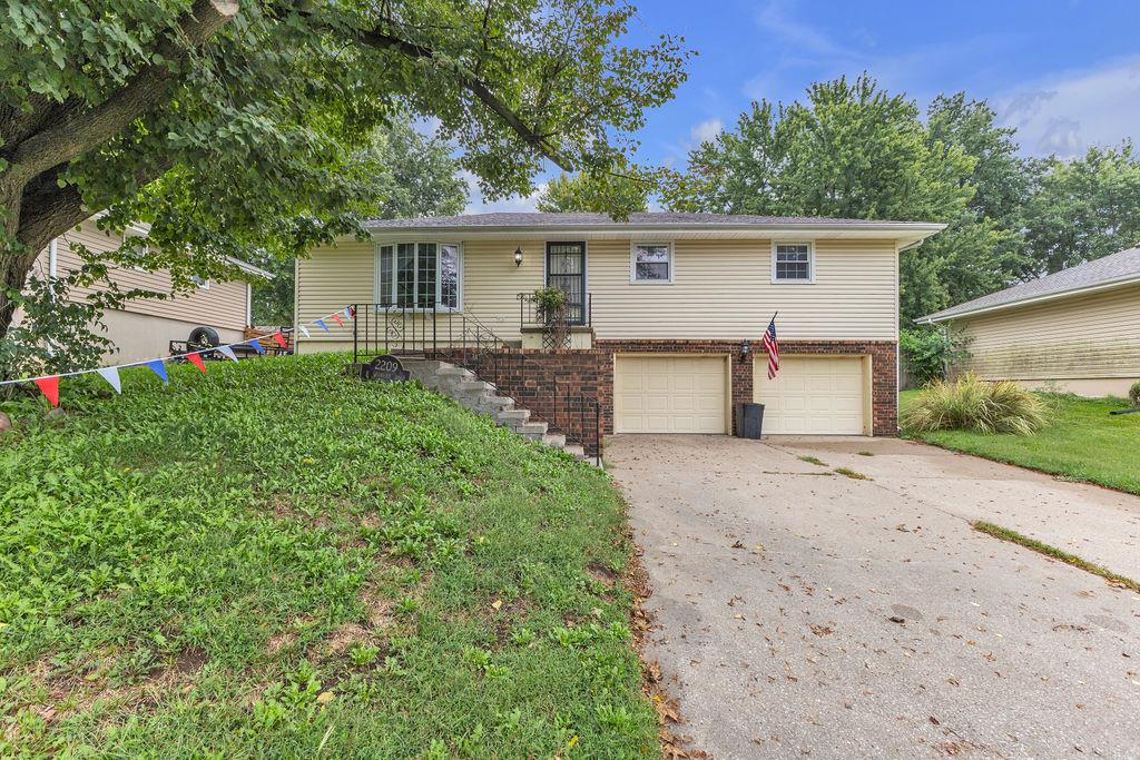 Listing Photo MLS #HMS2643407