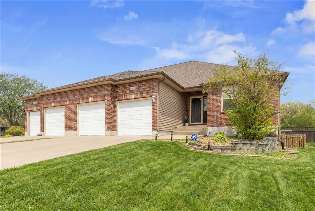 Listing Photo MLS #HMS2643461