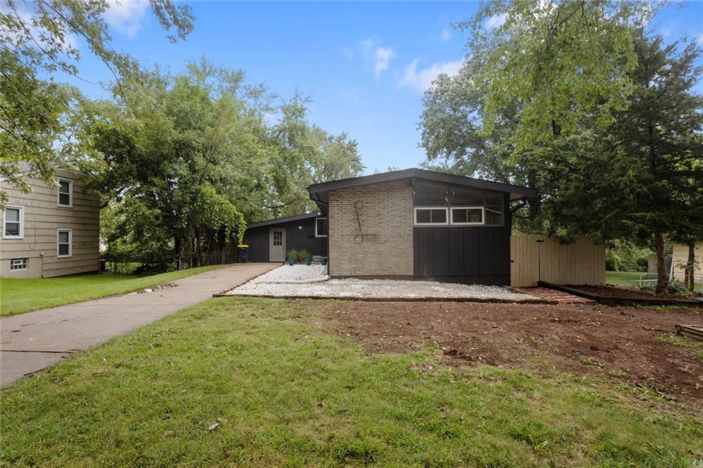 Listing Photo MLS #HMS2644253