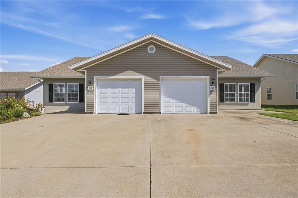 Listing Photo MLS #HMS2644259