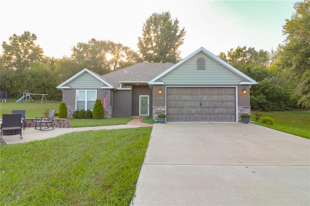 Listing Photo MLS #HMS2644537