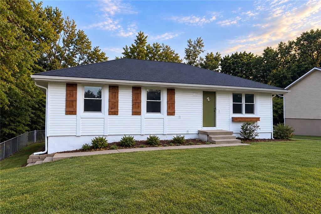 Listing Photo MLS #HMS2644772
