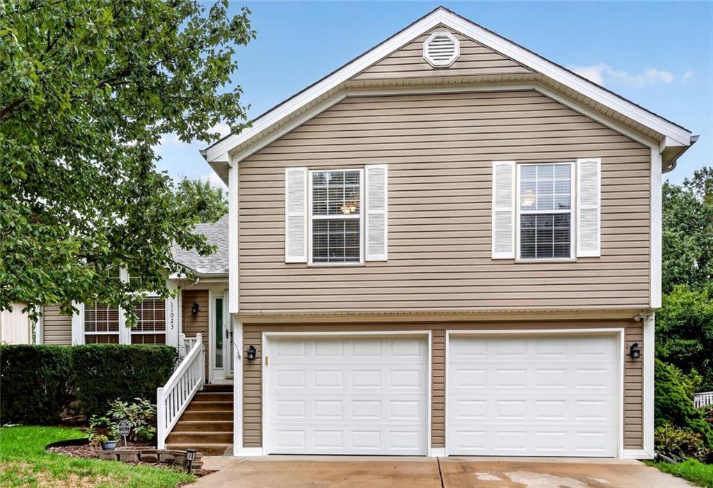 Listing Photo MLS #HMS2644790
