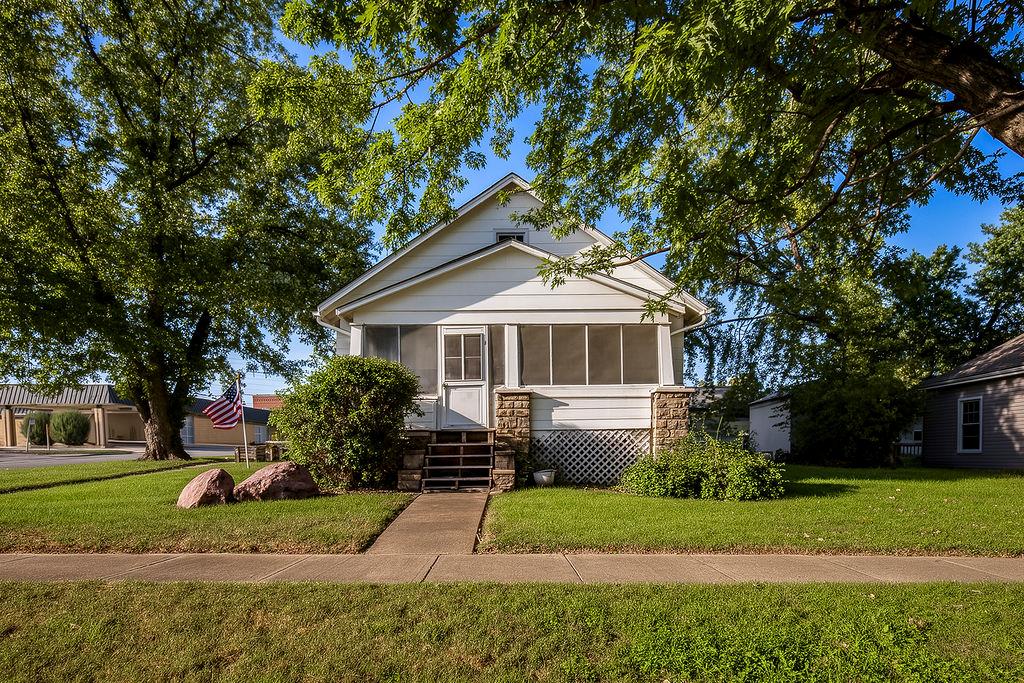 Listing Photo MLS #HMS2645303