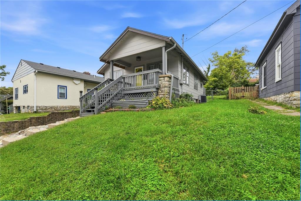 Listing Photo MLS #HMS2645408