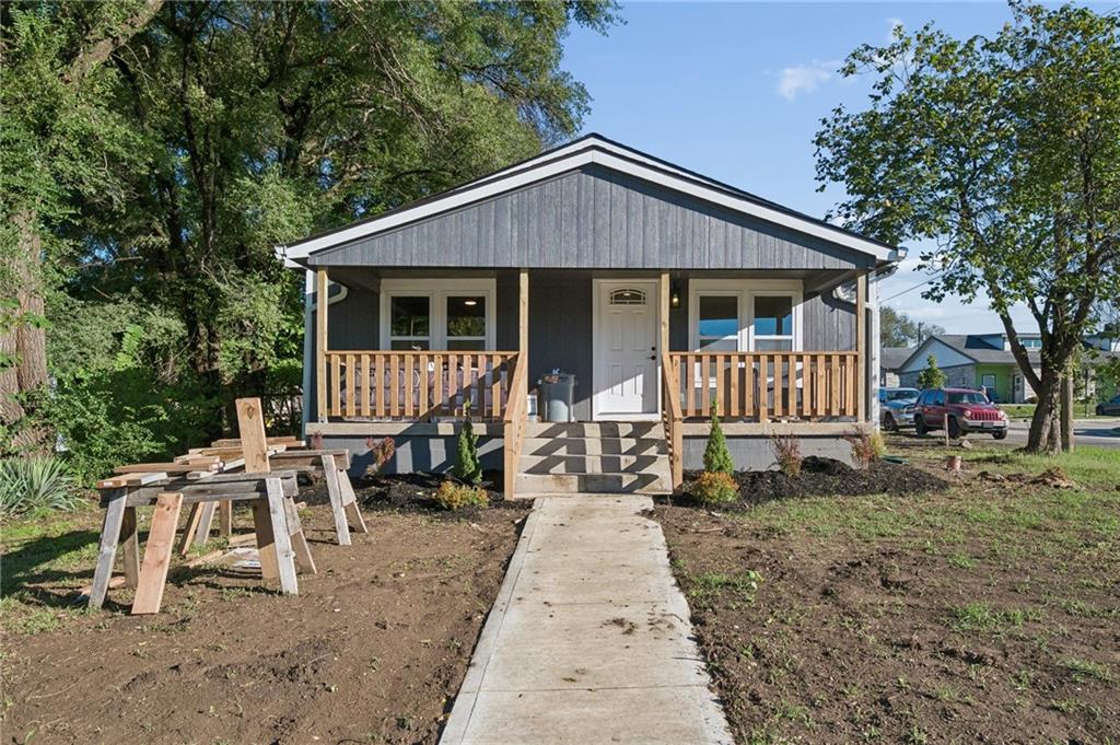 Listing Photo MLS #HMS2645475