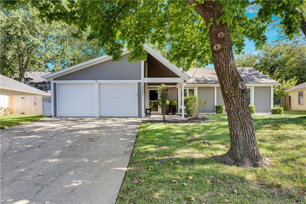Listing Photo MLS #HMS2645927