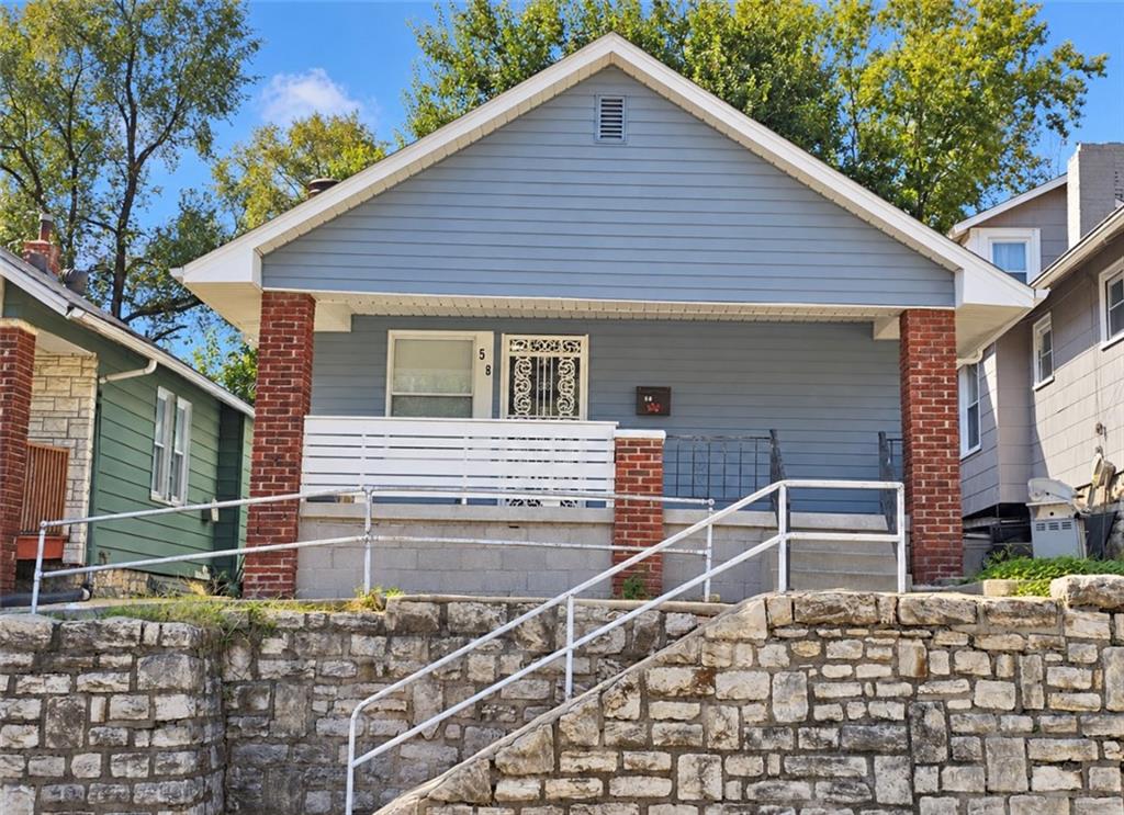 Listing Photo MLS #HMS2646101