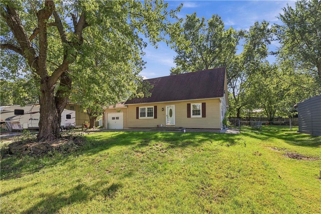 Listing Photo MLS #HMS2646606