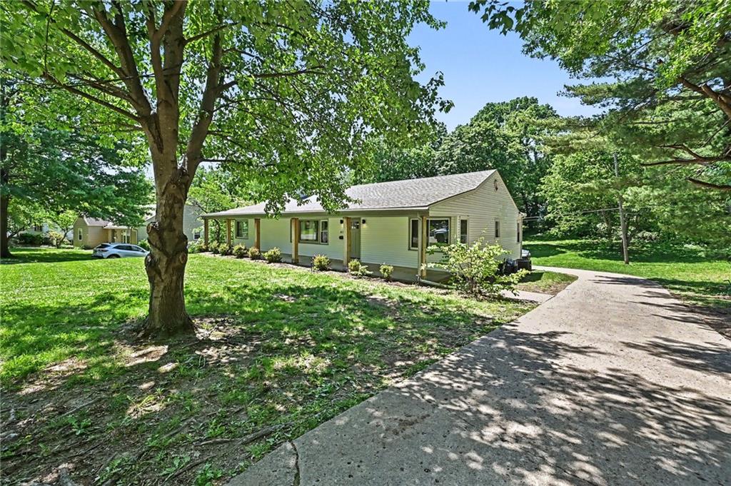 Listing Photo MLS #HMS2646901