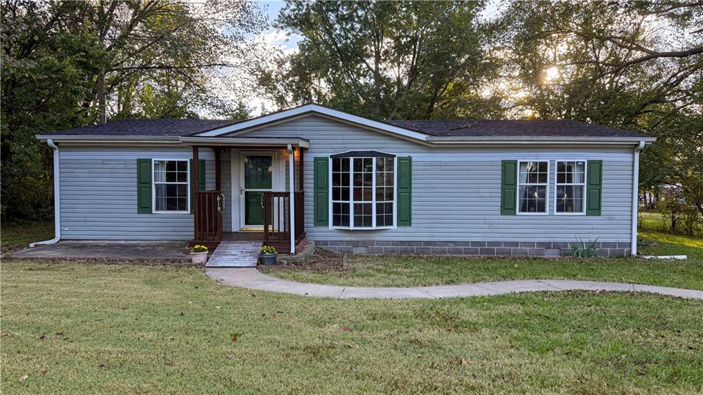 Listing Photo MLS #HMS2647028