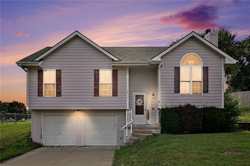 Listing Photo MLS #HMS2647501