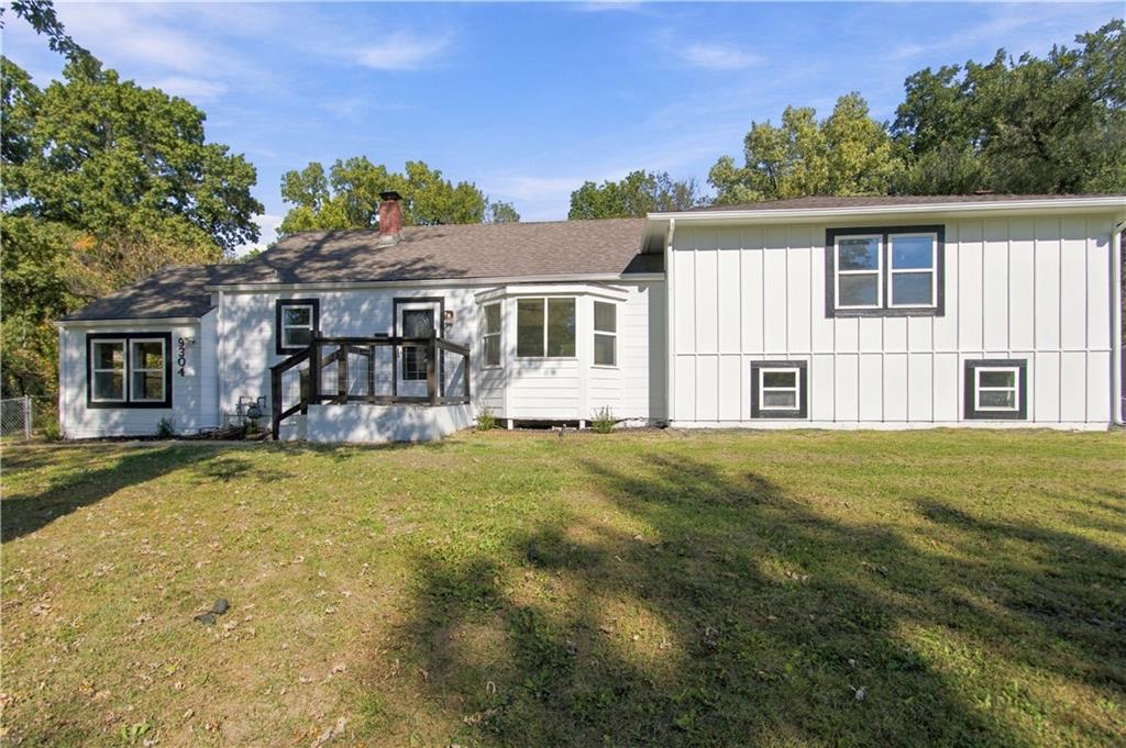 Listing Photo MLS #HMS2648185
