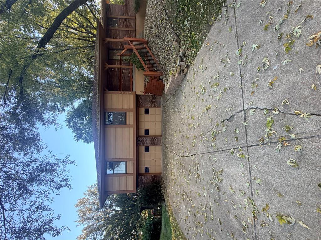 Listing Photo MLS #HMS2648818