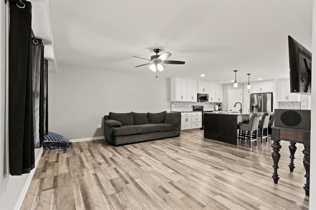 Listing Photo MLS #HMS2649555